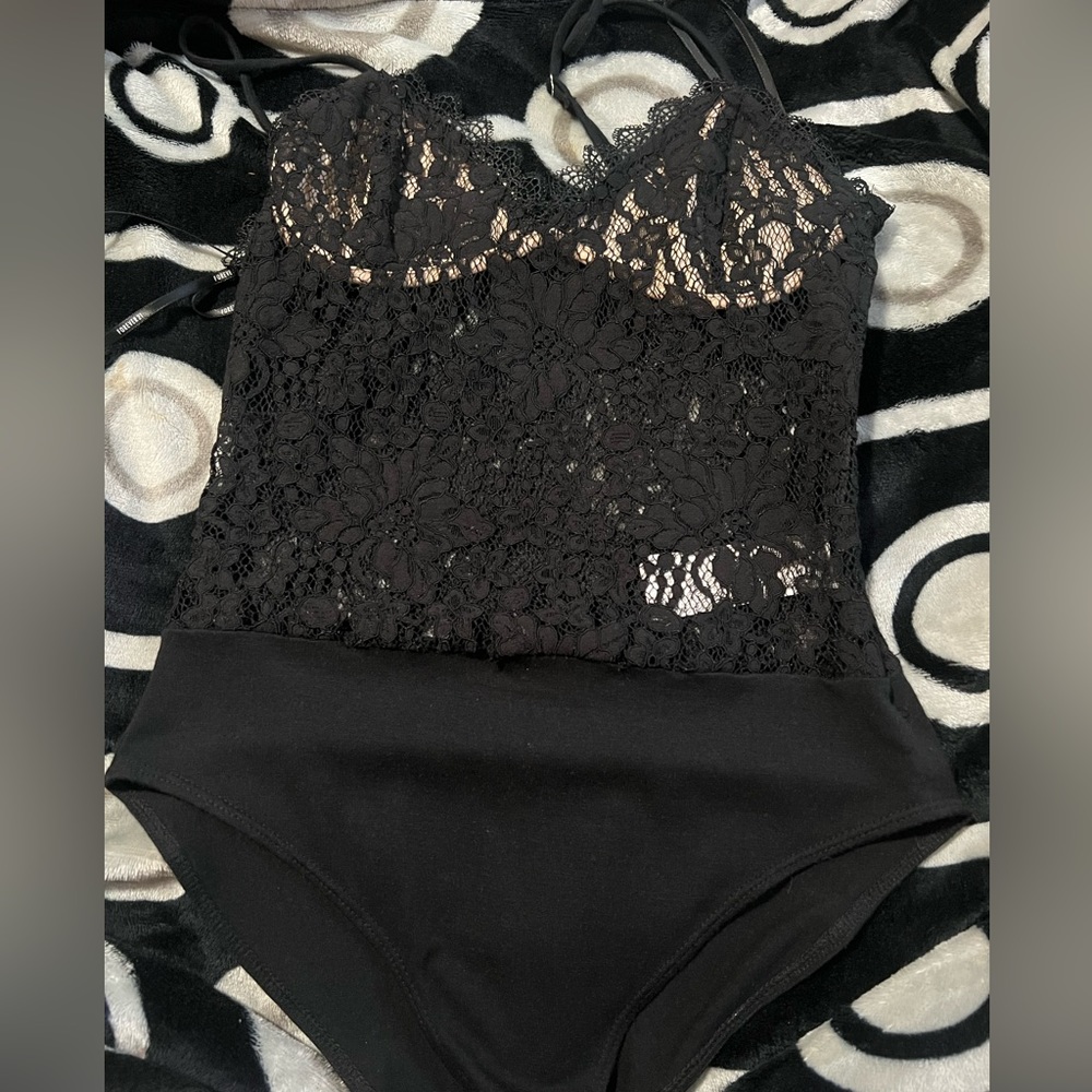 NWOT forever 21 lace bodysuit
